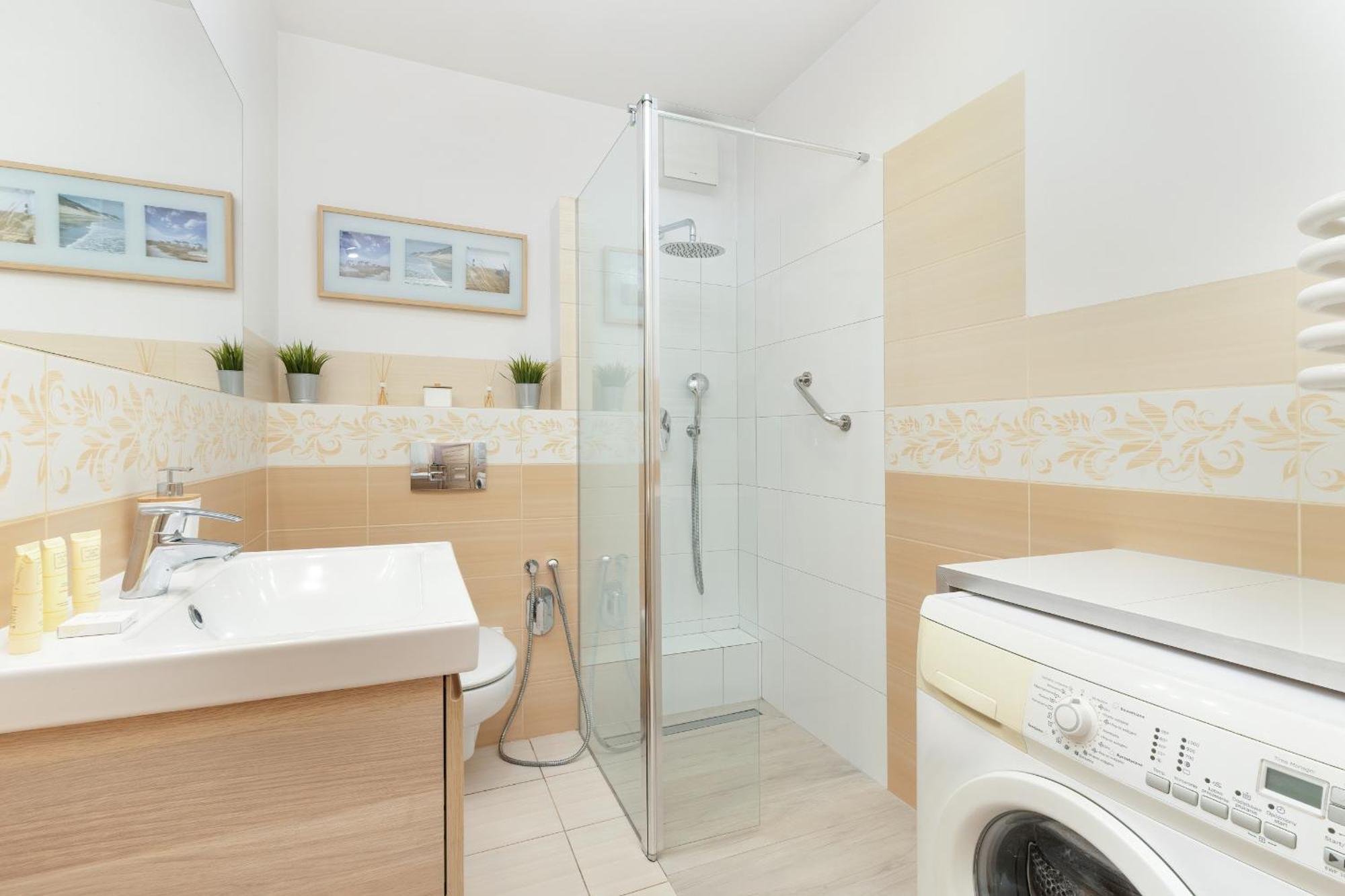 Jasny & Przestronny Apartament Z Balkonem I Parkingiem By Rent Like Home Gdynia Luaran gambar